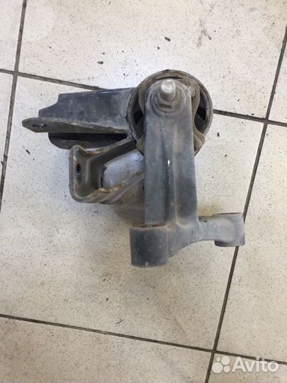 Подушка коробки передач левая Chery Tiggo 5 T21