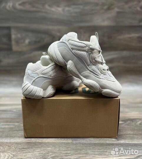 Кроссовки женские Adidas Yeezy 500