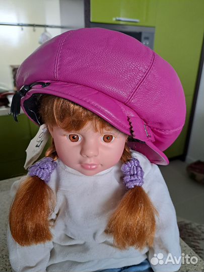 Кепка кожаная женская