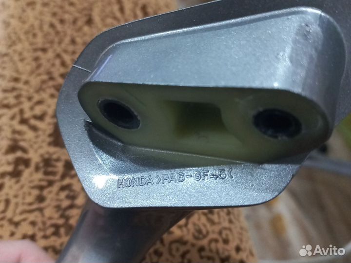 Пассажирская ручка Honda CBR1100 XX