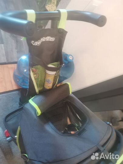 Детский велосипед с ручкой