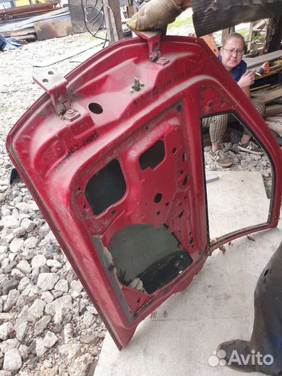 Дверь передняя правая на фольксваген поло