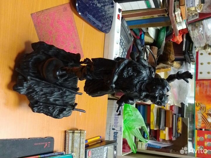 Статуэтка из чугуна Солоха с Чёртом Касли,Куса