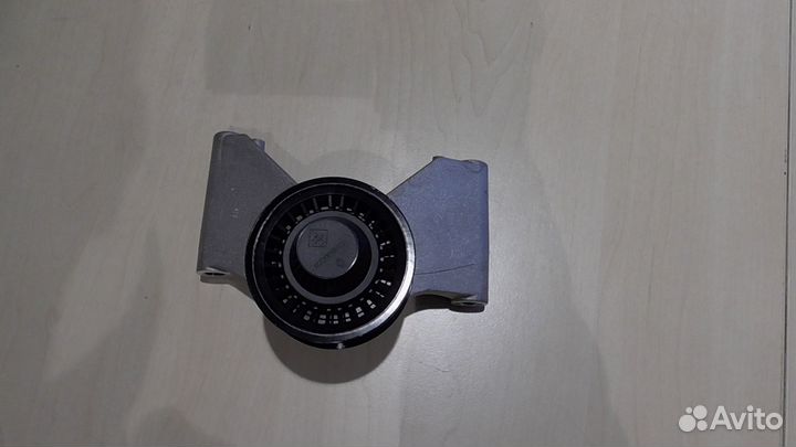 Ролик приводного ремня