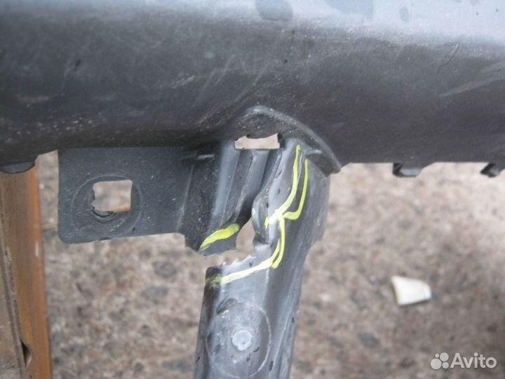 Бампер передний BMW X3 E83 арт.813110219