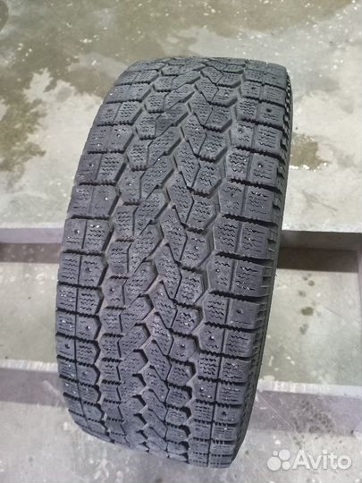 Yokohama AVS Decibel V550 215/55 R16