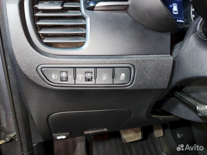 Kia Rio X-Line 1.6 AT, 2018, 57 053 км