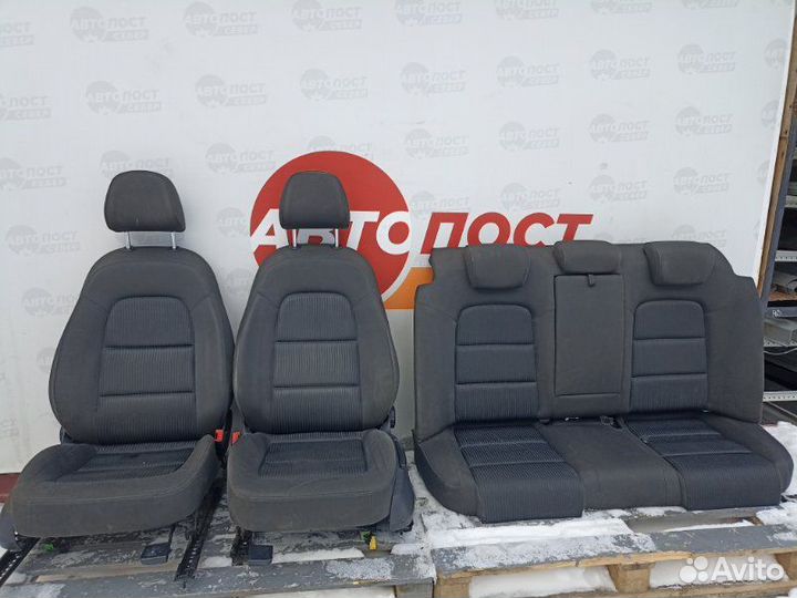 Сиденья комплект Audi A4 B8 cdhb 2008