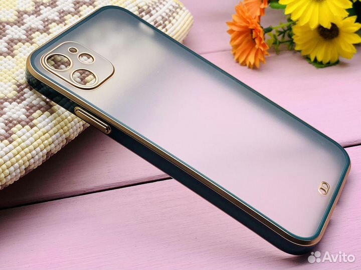 Чехол на iPhone 11 / 12