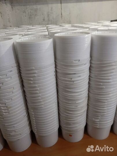 Ведра пластиковые крышкой