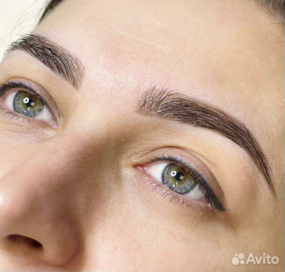 Напыление бровей