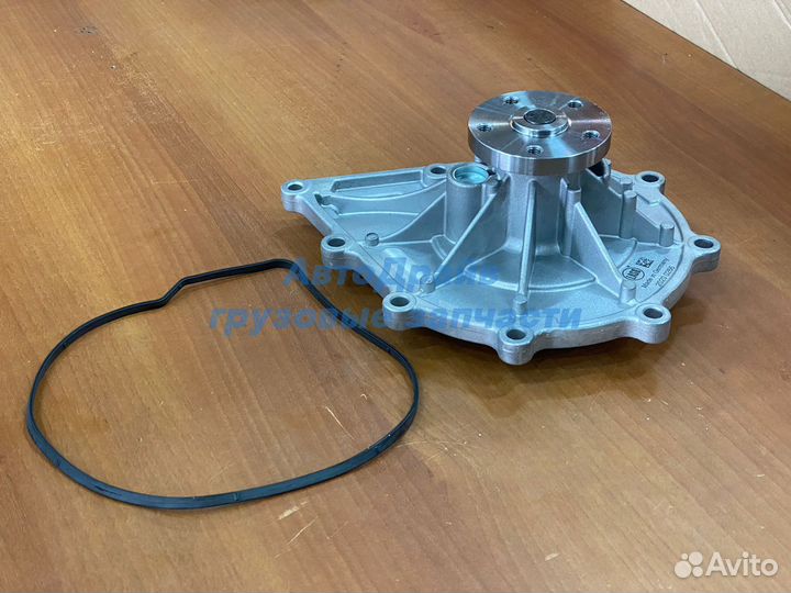 Помпа Mercedes Actros MP4 Antos Arocs двигатель OM