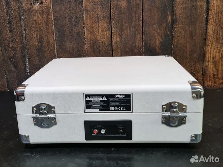 Виниловый проигрыватель alive audio glam