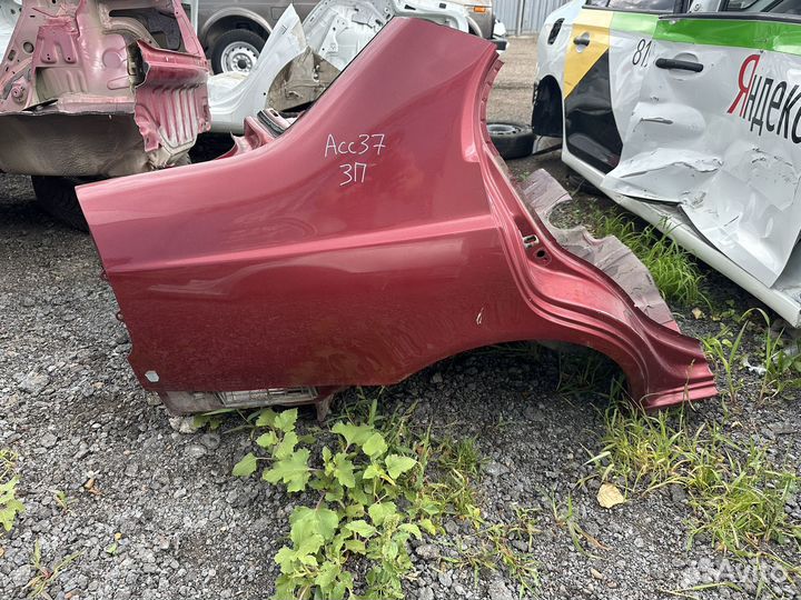 Hyundai Accent крыло заднее правое четверть