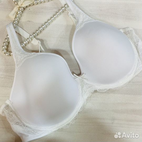 Бюстгальтер 90B