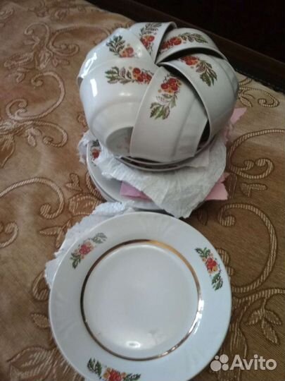 Чайный сервиз, чашки, кувшин