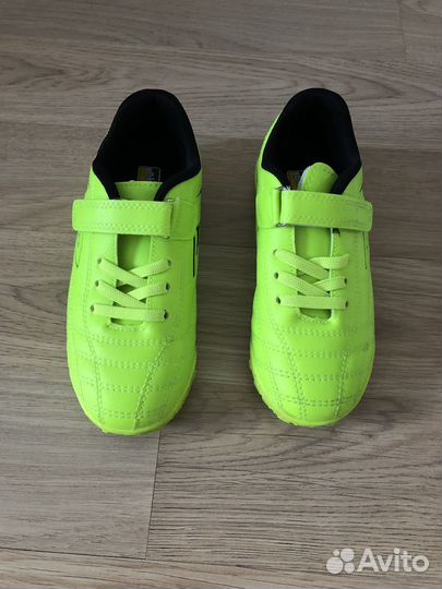 Детская спортивная обувь (бутсы)