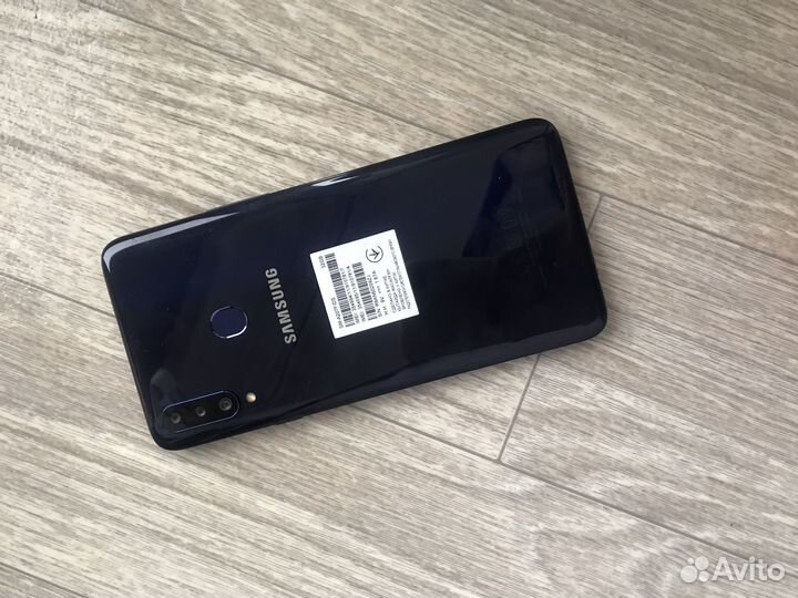 Samsung Galaxy A20s, 3/32 ГБ