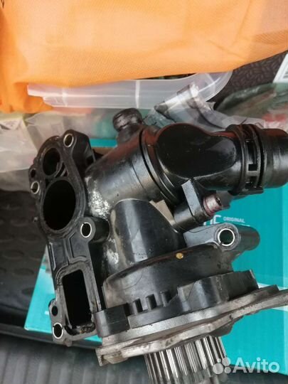 Водяная помпа tiguan
