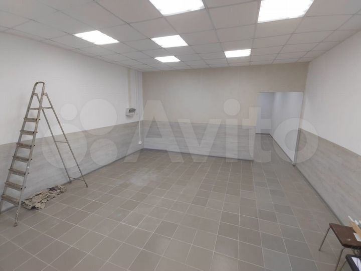 Торговая площадь, 65 м²