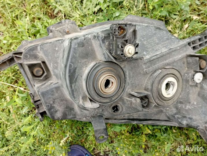 Фара левая,prado