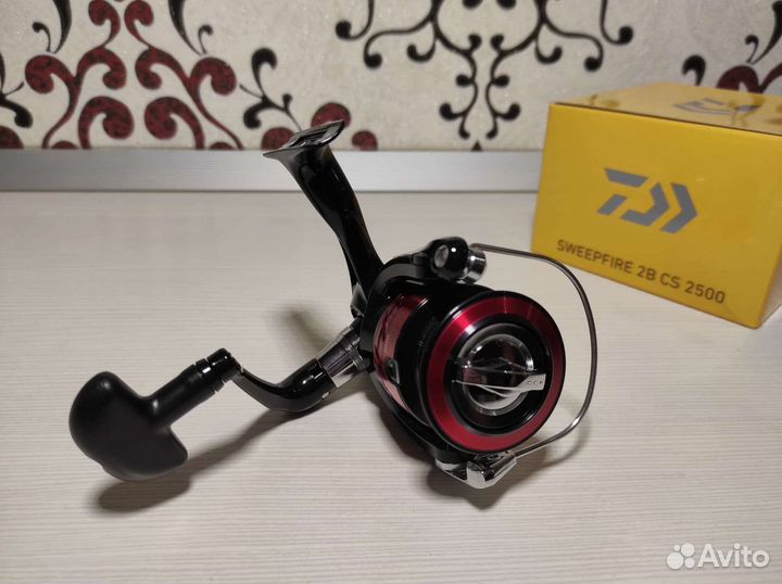Катушка рыболовная Daiwa Sweepfire 2B CS 2500