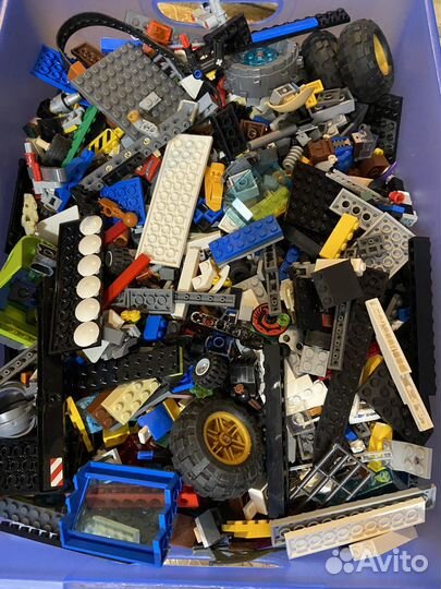 Ящик деталей для lego