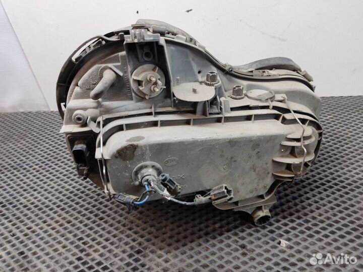 Передняя левая фара Mercedes-Benz W210