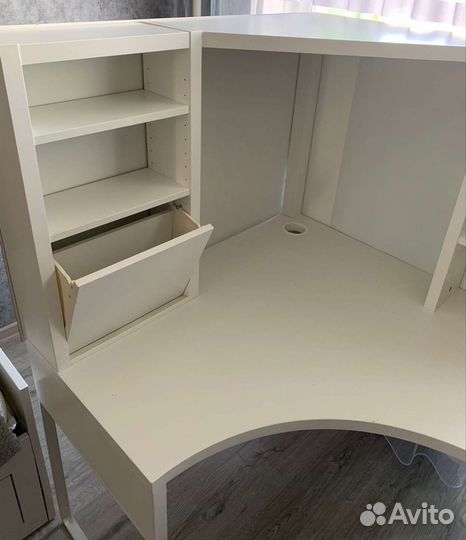 Стол письменный IKEA