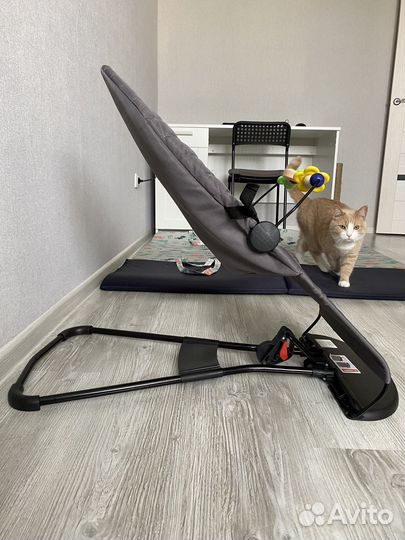 Шезлонг для новорожденных