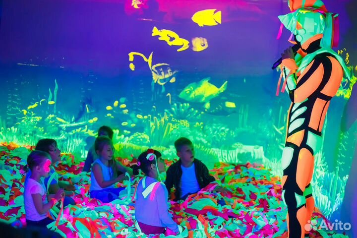 Прожектор ультрафиолетовый для шоу 100W