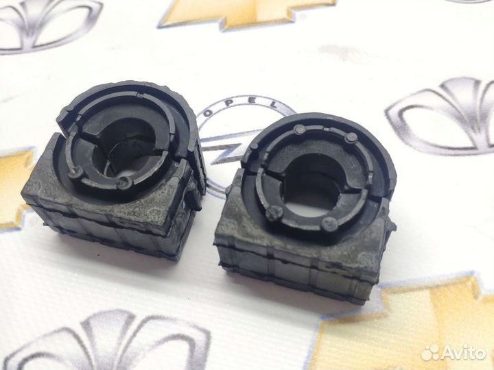 Втулка переднего стабилизатора Opel Astra H