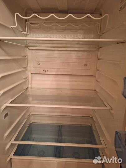 Холодильник б/у Vestfrost