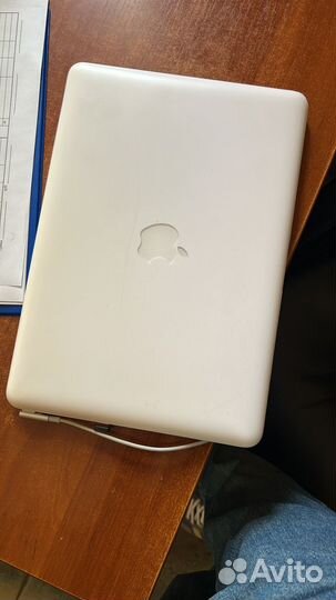 Apple MacBook 13