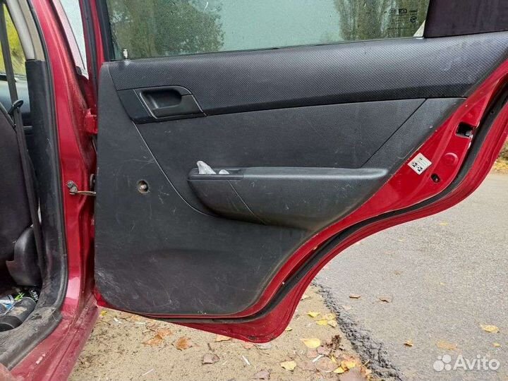 Дверь задняя правая 96648860 Шевроле Авео Т250