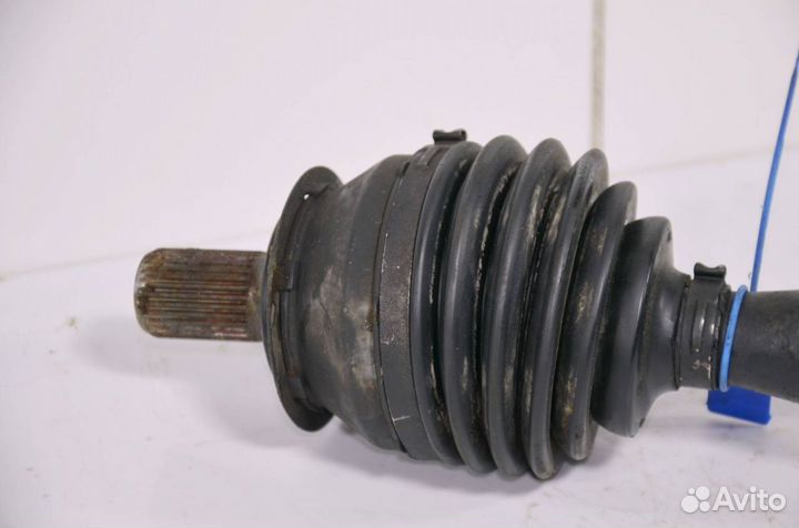 Приводной вал передний левый Mercedes-Benz Gla