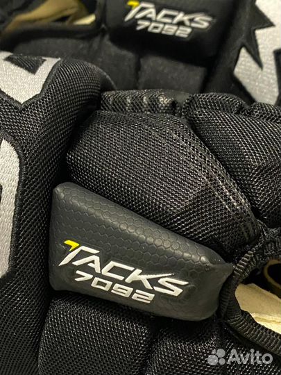 Краги хоккейные CCM Tacks 7092 JR (Юниорские)