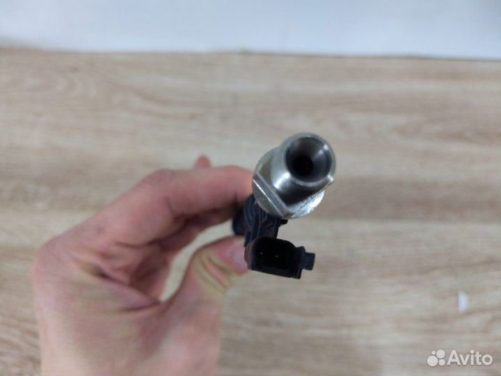 Форсунка топливная Bmw 3 F30 N20B20 2013