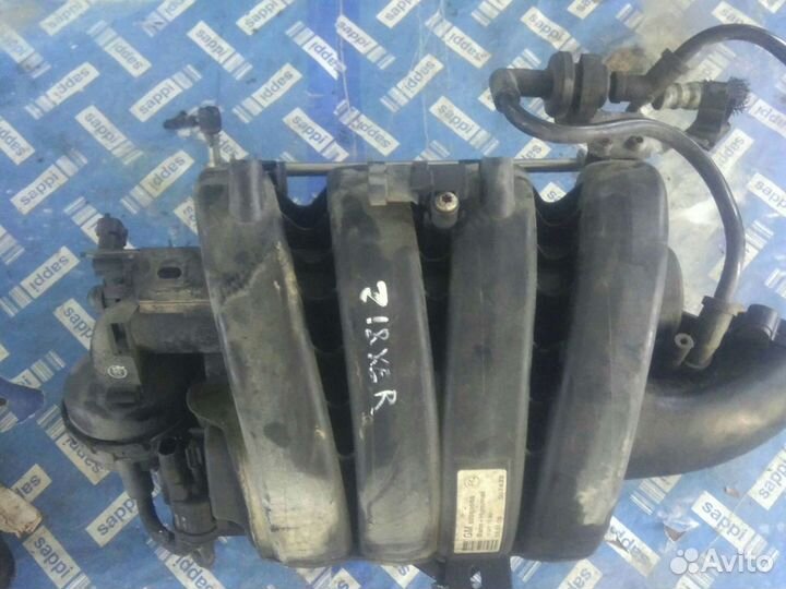 Впускной коллектор z18xer Opel 55563685