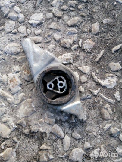 Подушка двигателя granta kalina