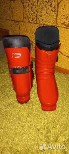 Горнолыжные ботинки 39-40