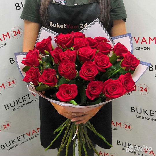 Роза красная