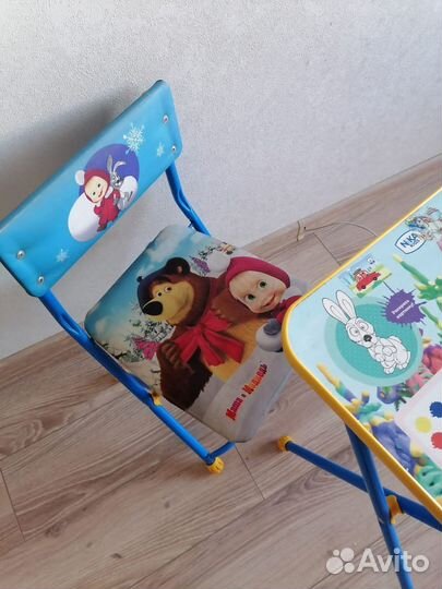 Продам детский столик