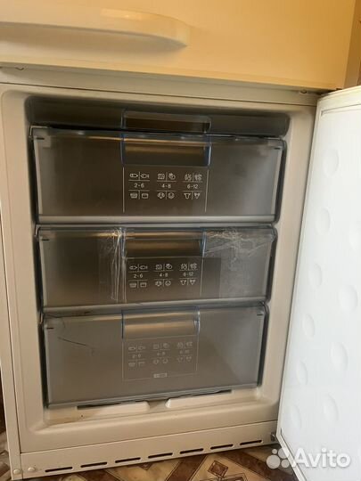 Холодильник на запчасти