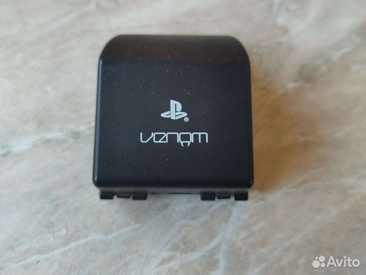 Джойстик и Power bank для Dualshock Ps 4