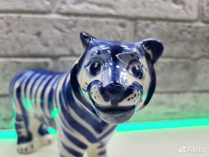 П.8045 Тигр Гжель