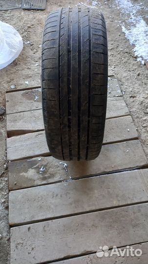Tracmax F110 205/55 R16 94W