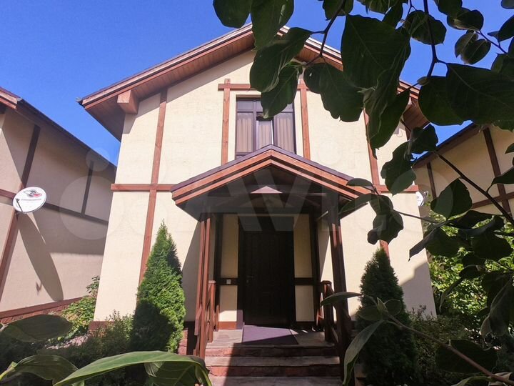 Дом 100 м² на участке 4 сот.