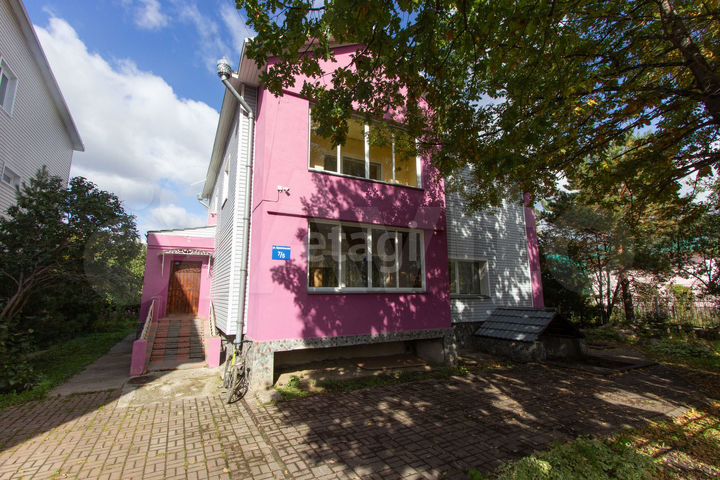 Дом 264 м² на участке 11 сот.