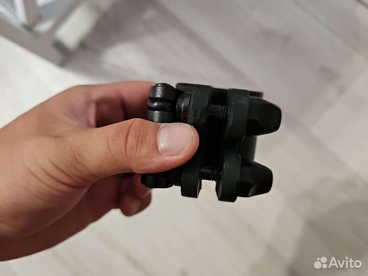 Хомут для электросамоката